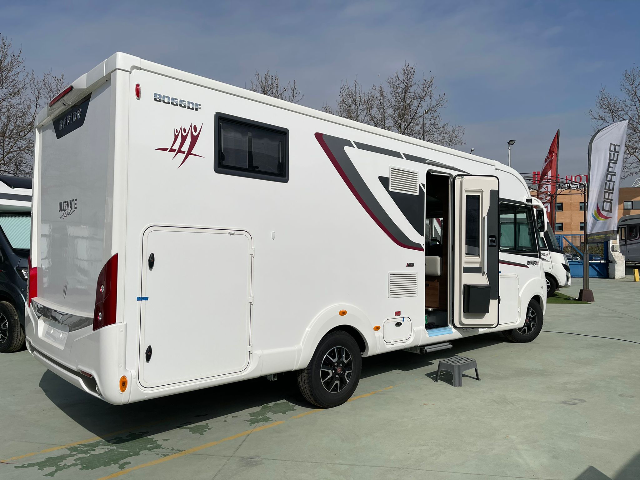 Foto van RAPIDO 8066DF