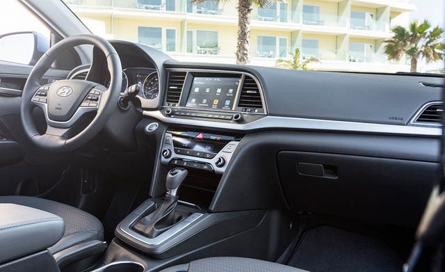 Foto van HYUNDAI ELANTRA