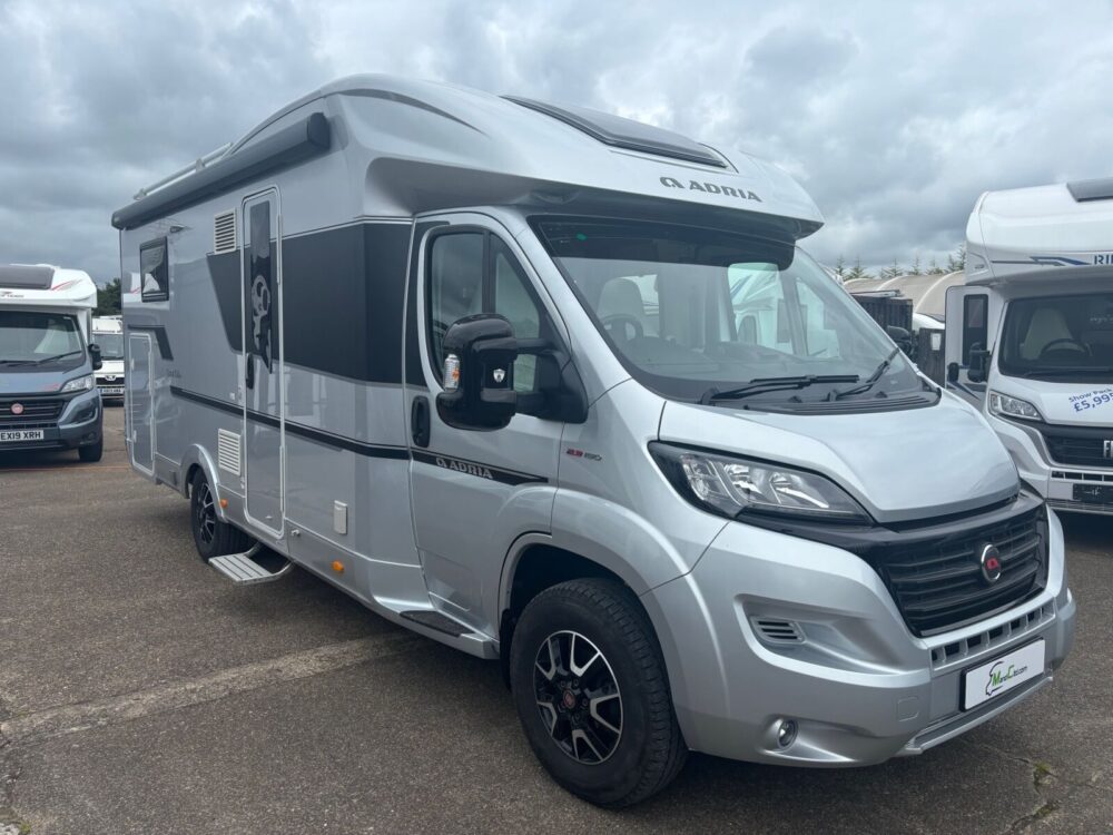 Foto van ADRIA CORAL 670DC