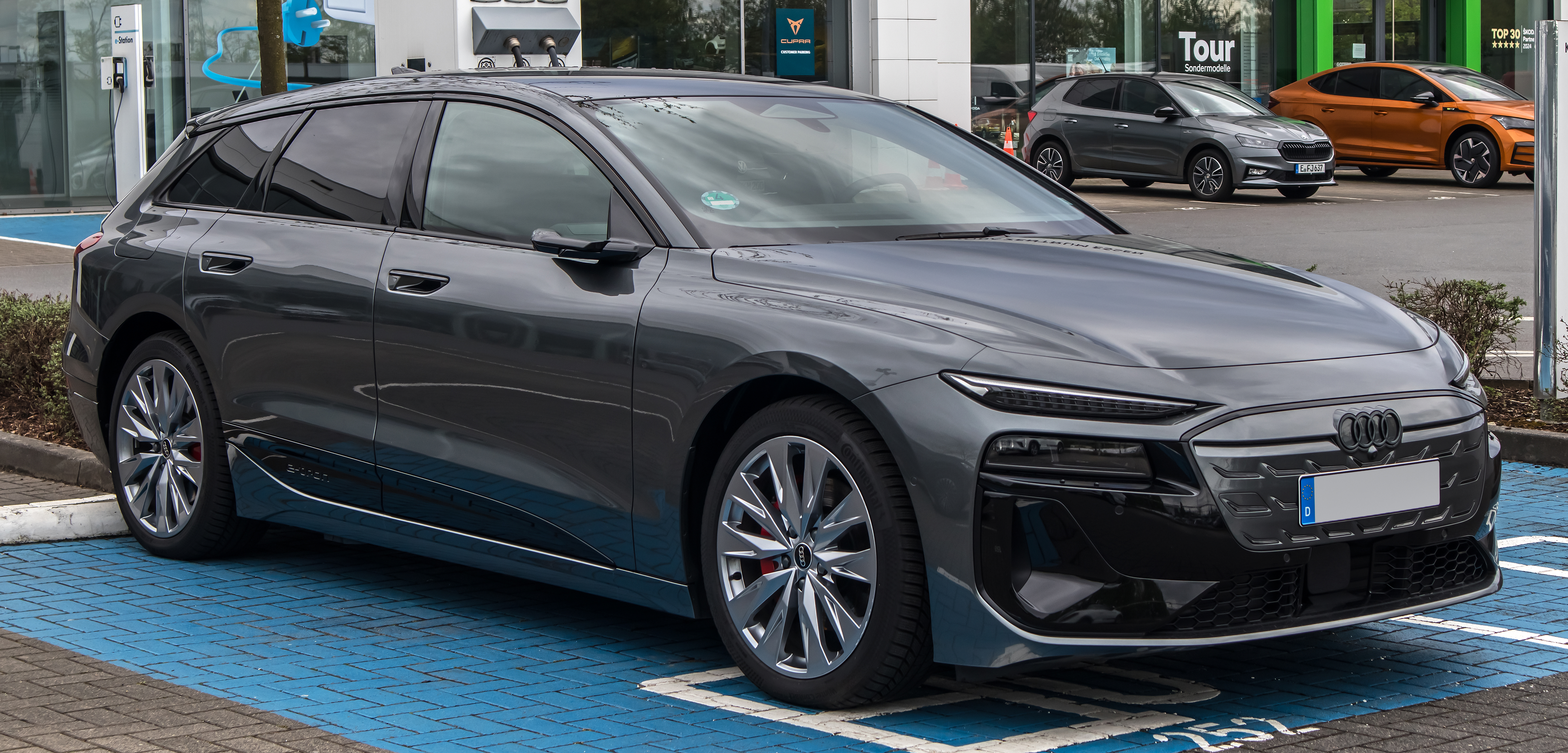 Foto van Audi A6 Avant e-tron