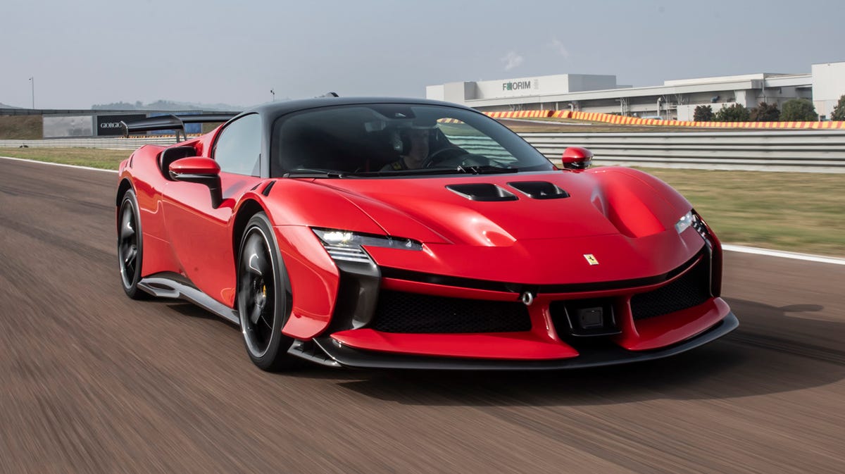 Foto van FERRARI SF90 STRADALE