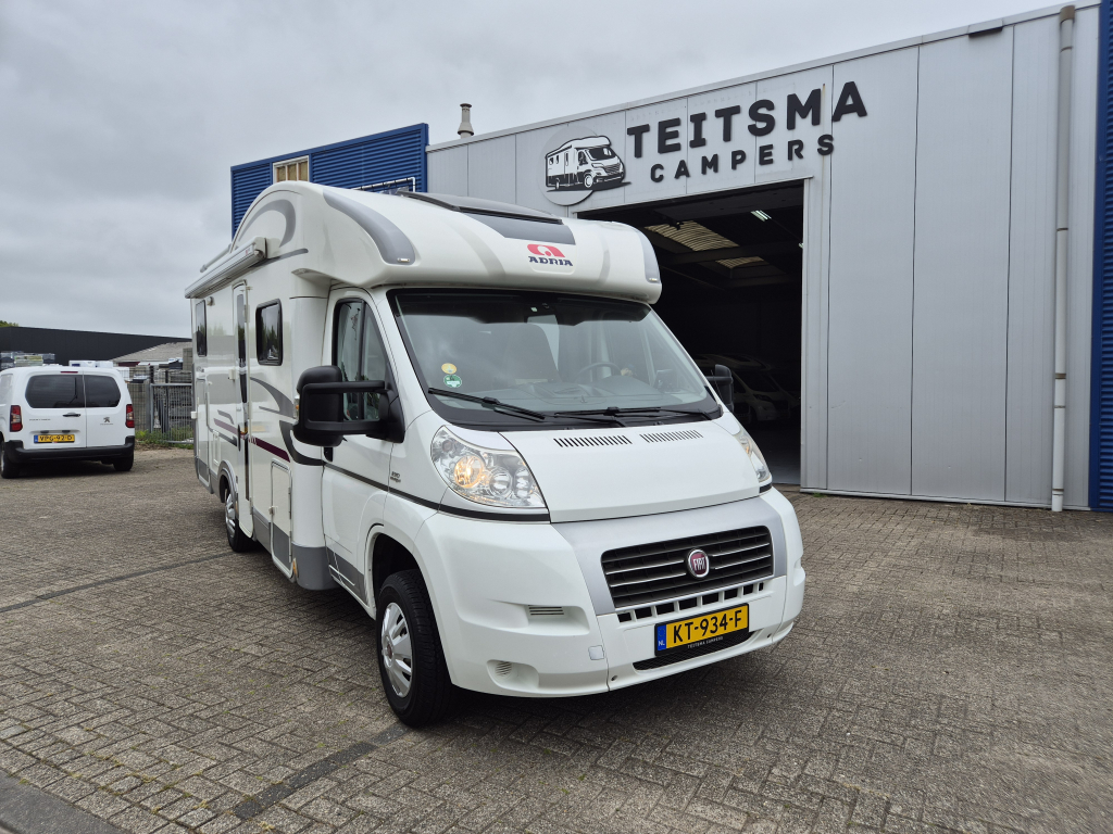 Foto van ADRIA CORAL S 670 SL