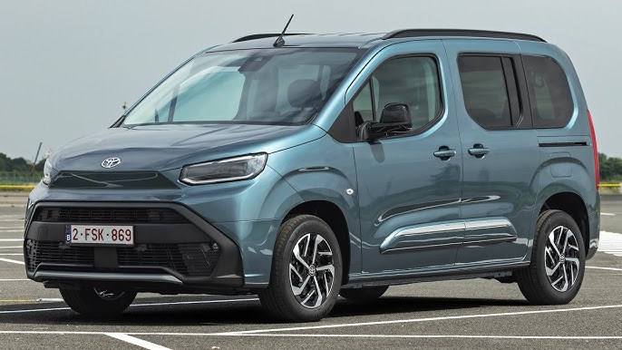 Toyota Proace City Verso  2024 - voorkant