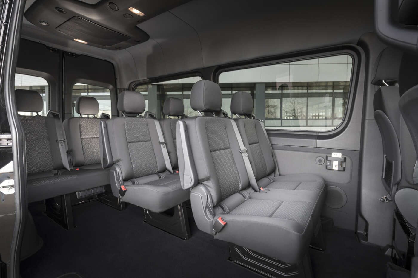 Mercedes-Benz Sprinter  2025 - voorkant