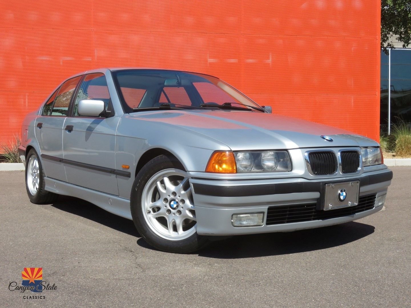 BMW 328i  1997 - voorkant
