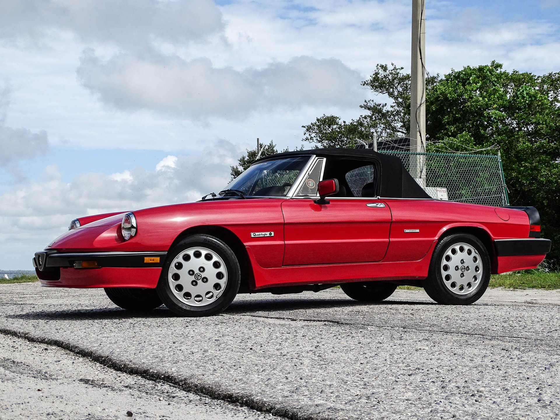 Alfa Romeo Spider  1986 - voorkant