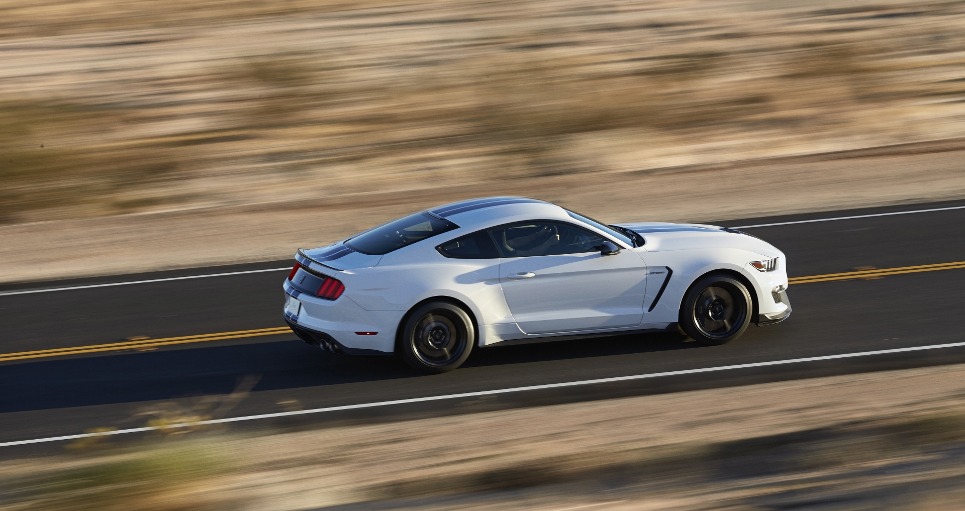 Ford Mustang  2016 - voorkant