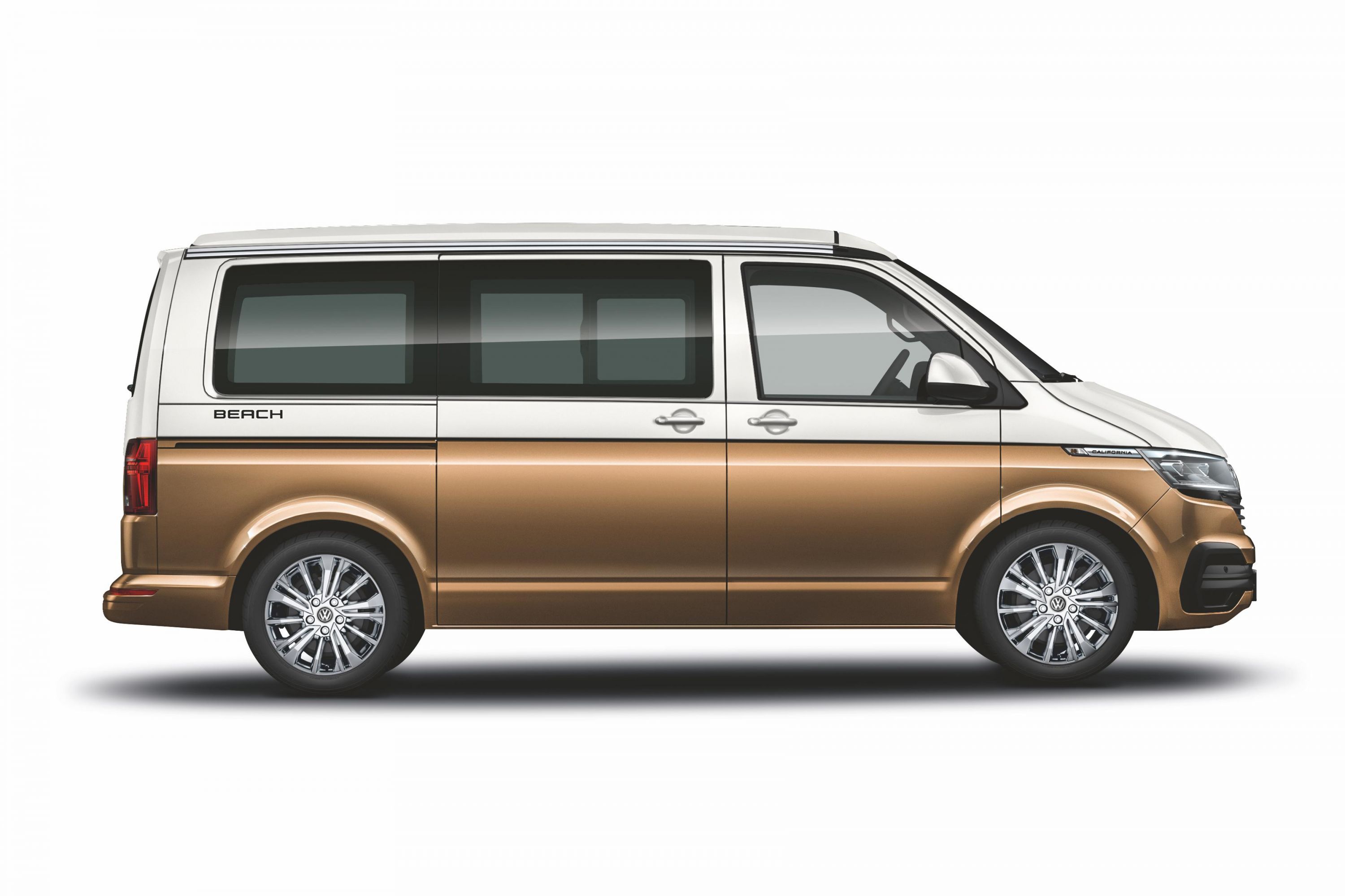 Volkswagen California Beach  2022 - voorkant