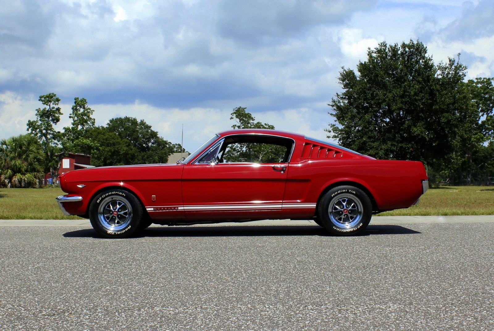 Ford Mustang Fastback  1966 - voorkant