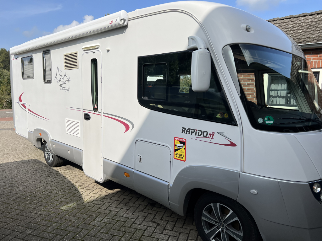 Foto van RAPIDO 992M