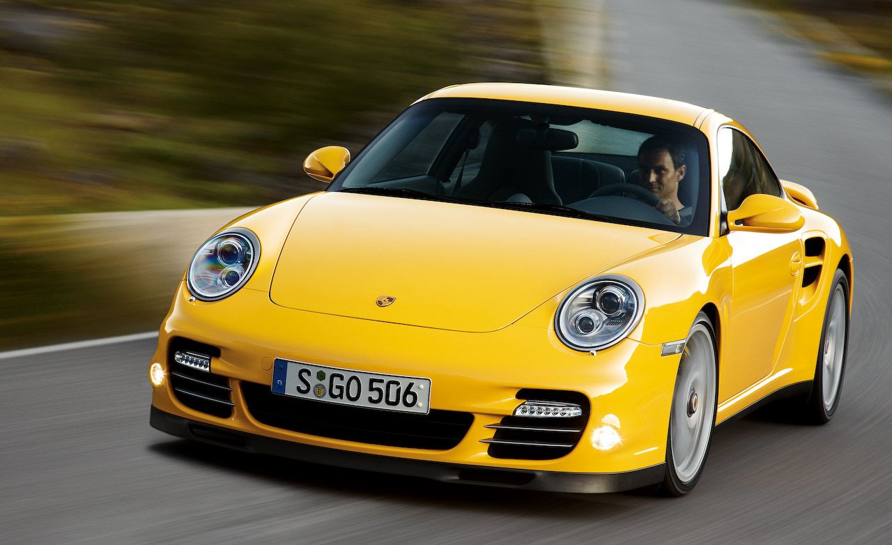 Foto van PORSCHE 911 TURBO