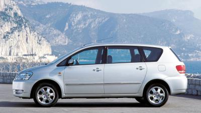 Foto van TOYOTA TOYOTA AVENSIS VERSO
