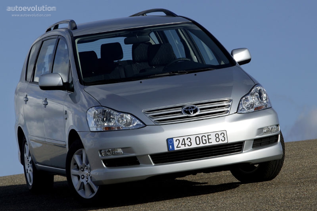 Foto van TOYOTA TOYOTA AVENSIS VERSO