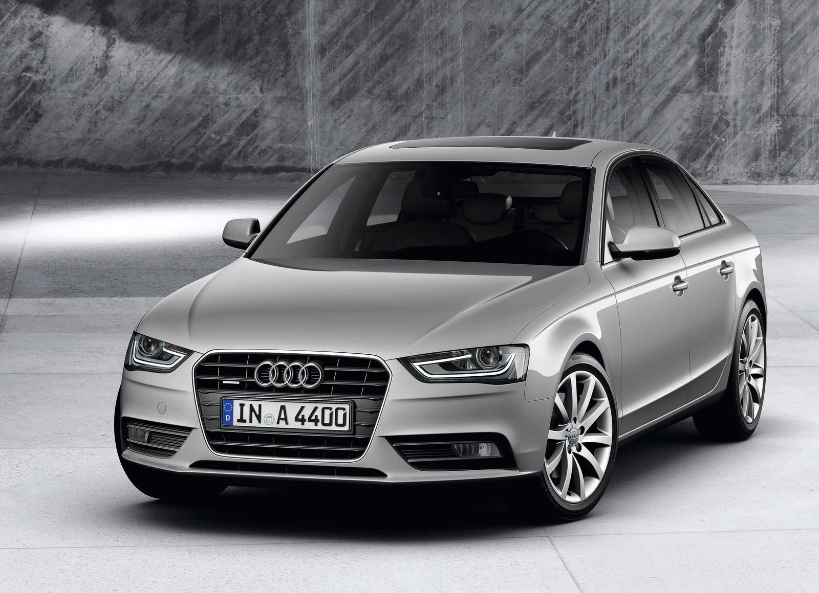 Foto van AUDI A4 LIMOUSINE