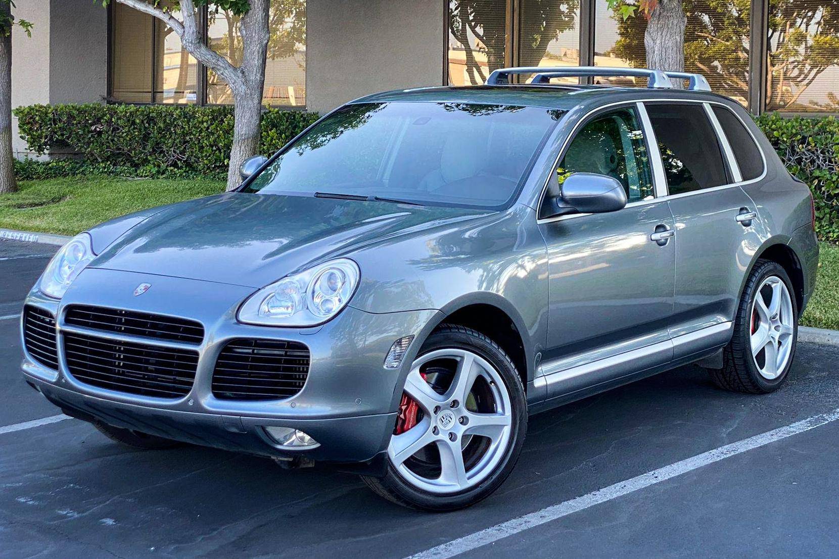 Foto van PORSCHE CAYENNE TURBO