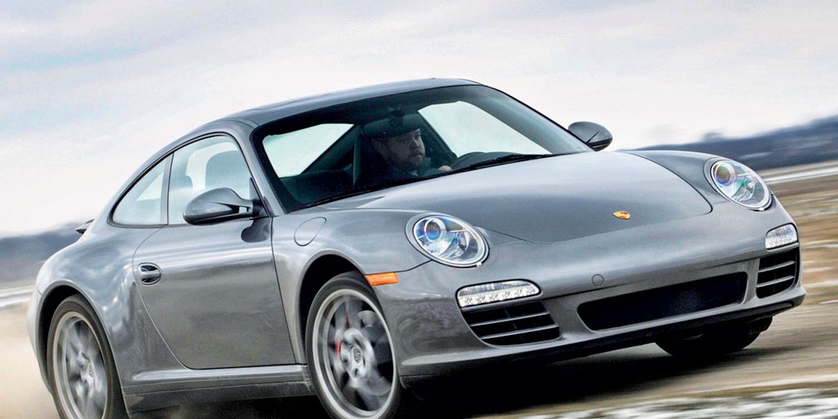 Foto van PORSCHE 911 CARRERA 4S