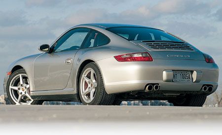 Foto van PORSCHE 911 CARRERA 4S