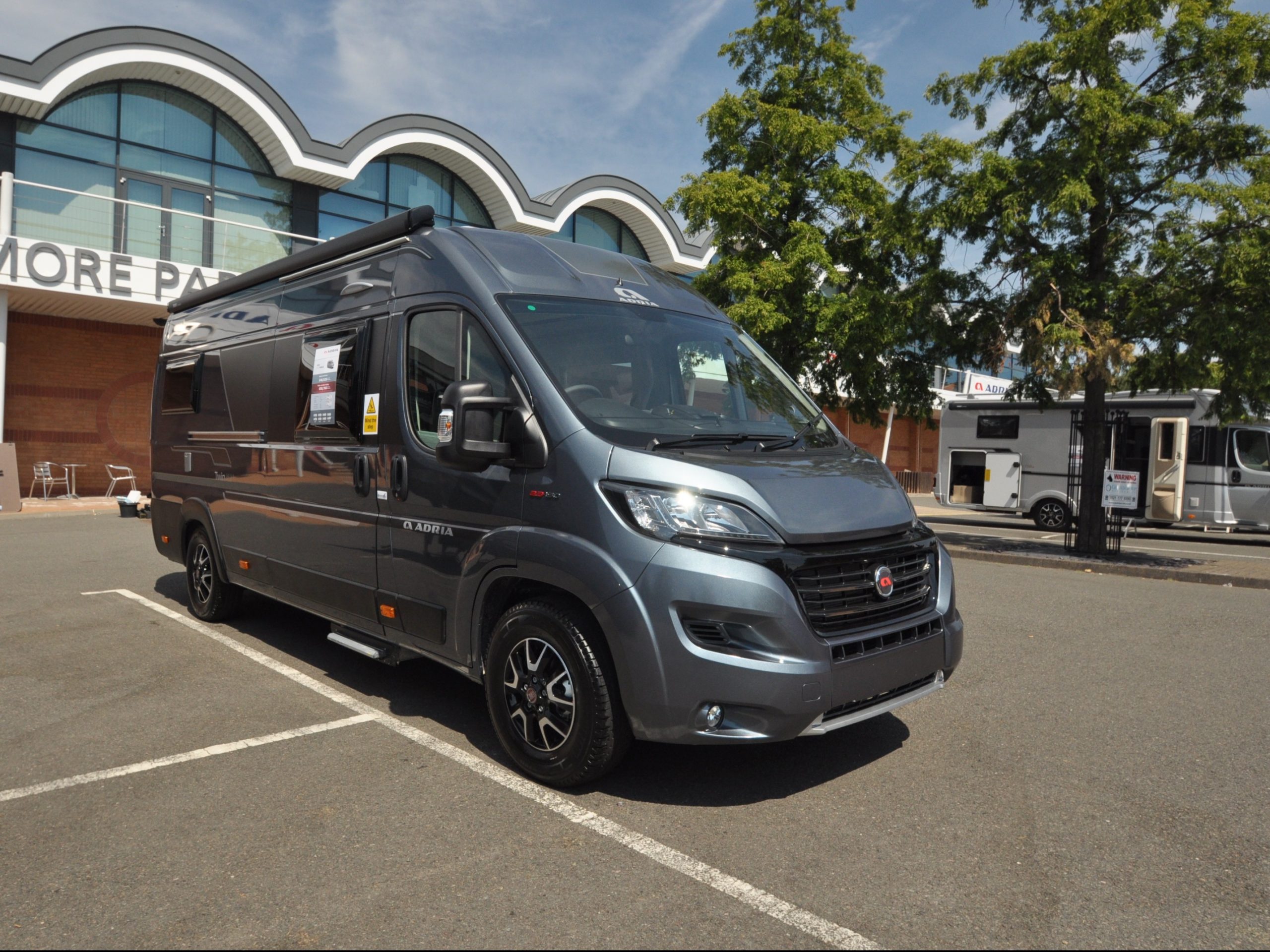 Foto van ADRIA TWIN 640 SLB