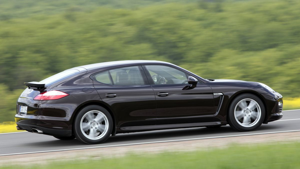 Foto van PORSCHE PANAMERA 4