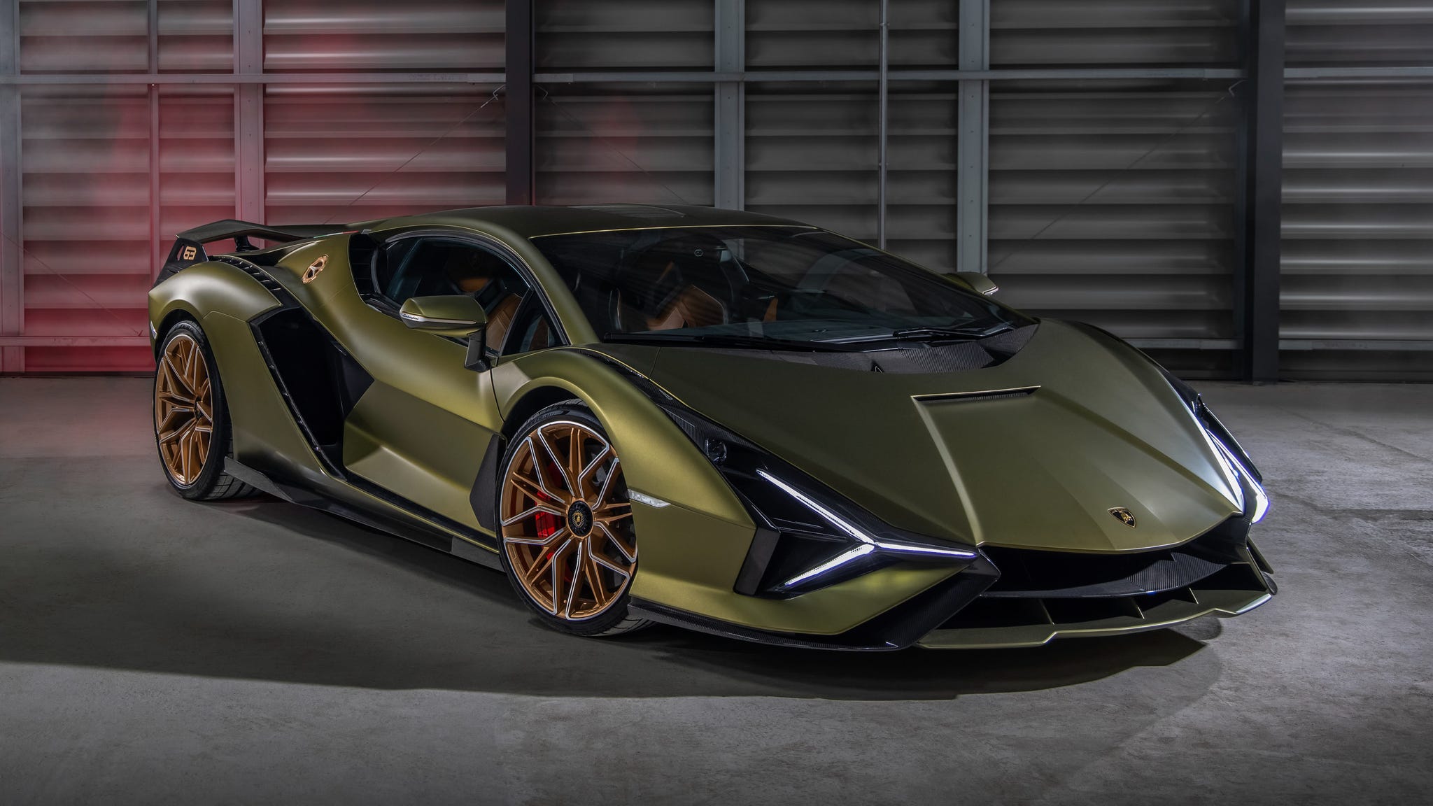 Foto van LAMBORGHINI AVENTADOR (SIAN)