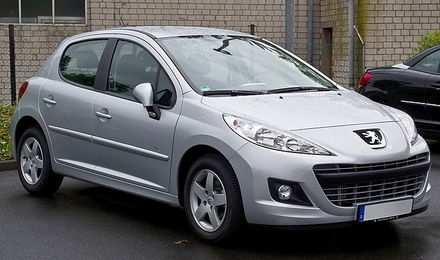 Peugeot 207  2012 - voorkant