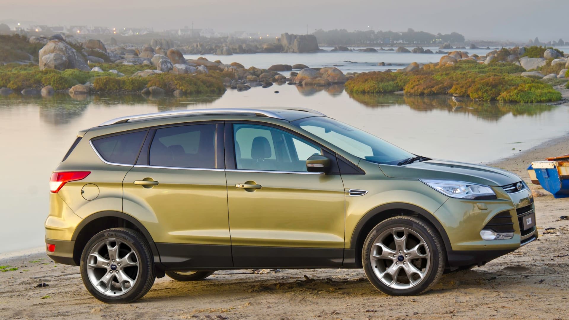 Ford Kuga  2013 - voorkant