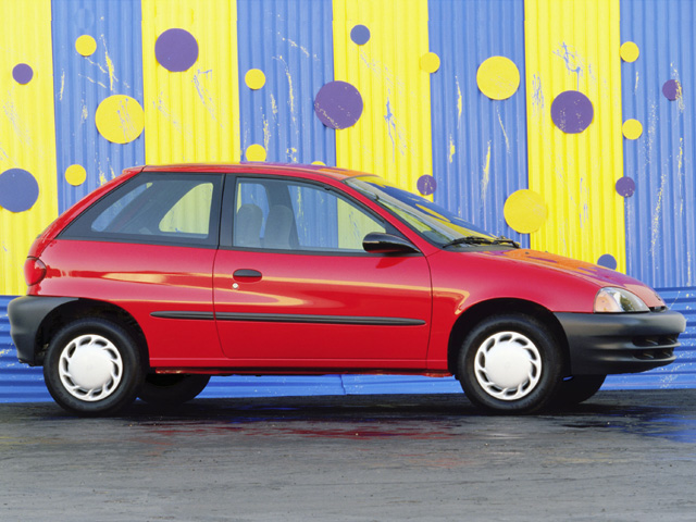 Suzuki Swift  2001 - voorkant