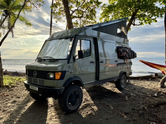 Foto van MERCEDES-BENZ 310 D
