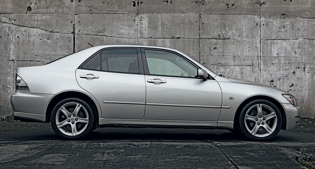 Foto van LEXUS LEXUS IS200