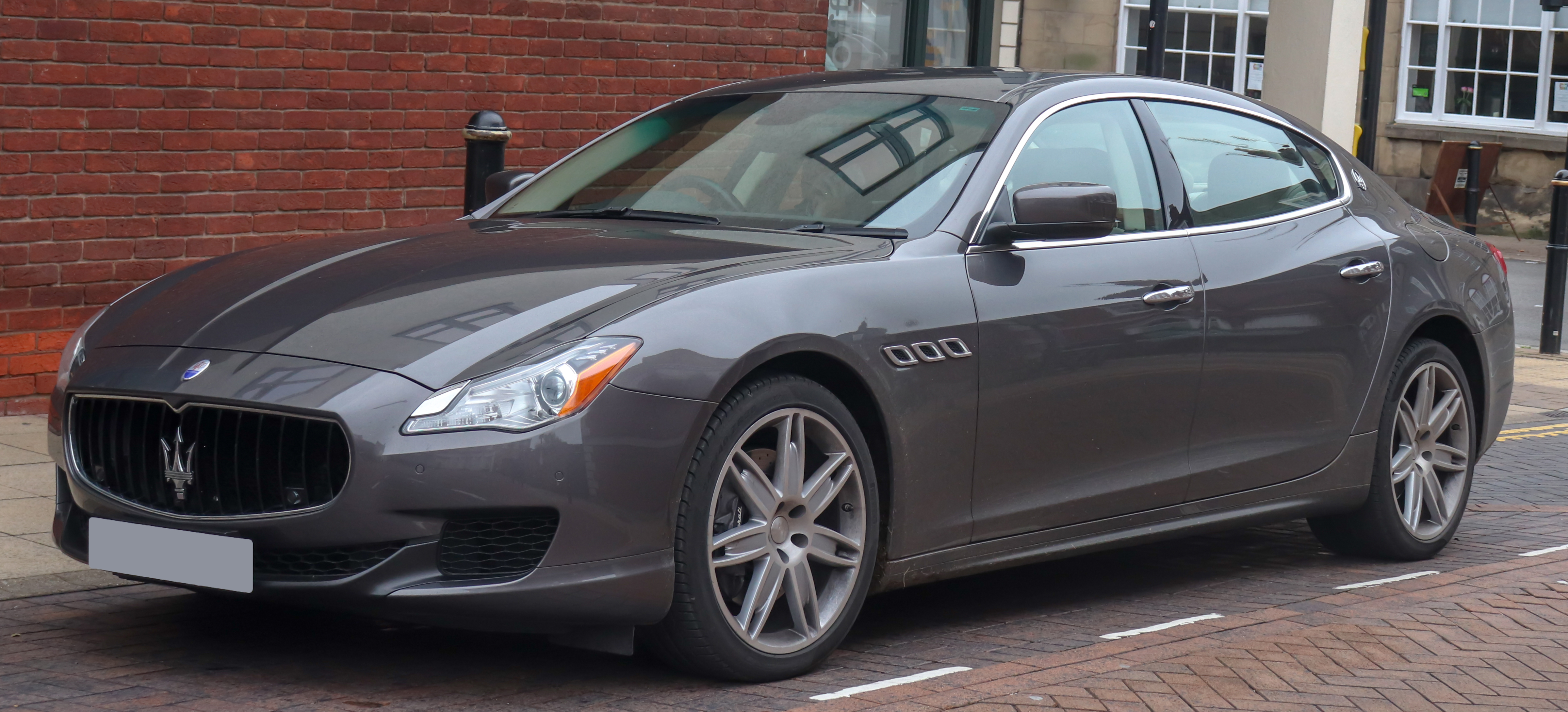 Foto van MASERATI QUATTROPORTE