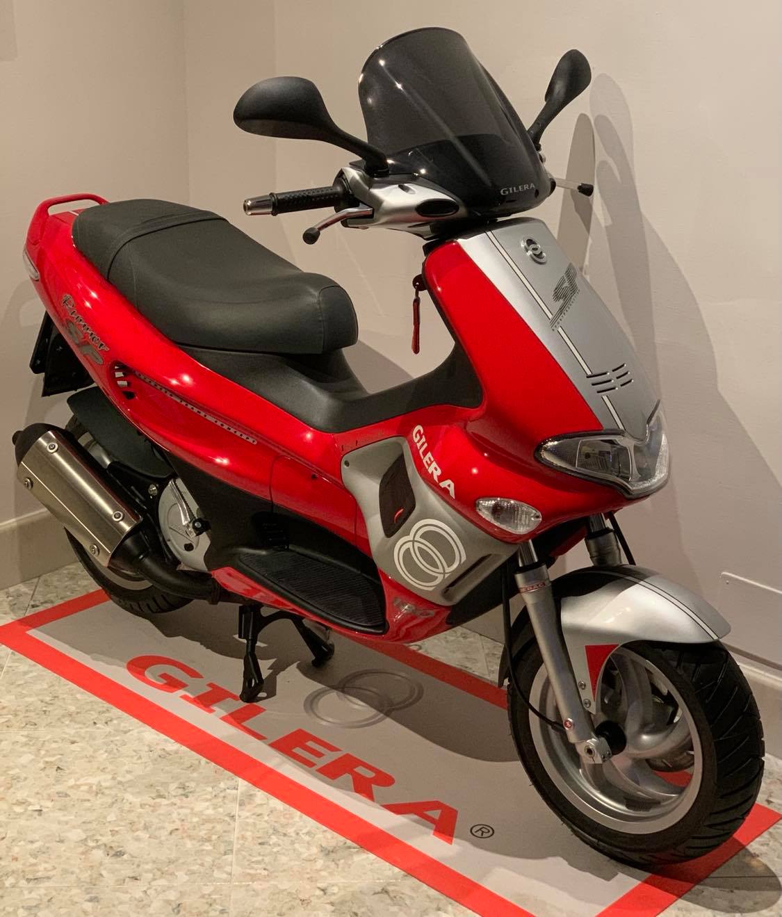 Foto van GILERA GILERA RUNNER 45KM/H