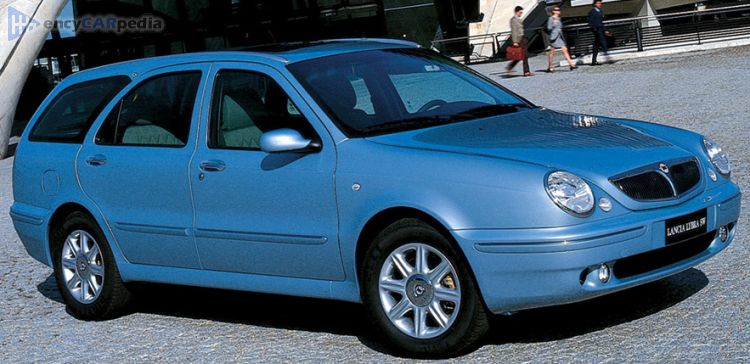 Foto van LANCIA LANCIA LYBRA SW