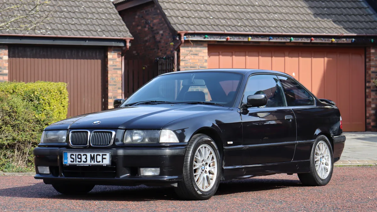 Foto van BMW 328I