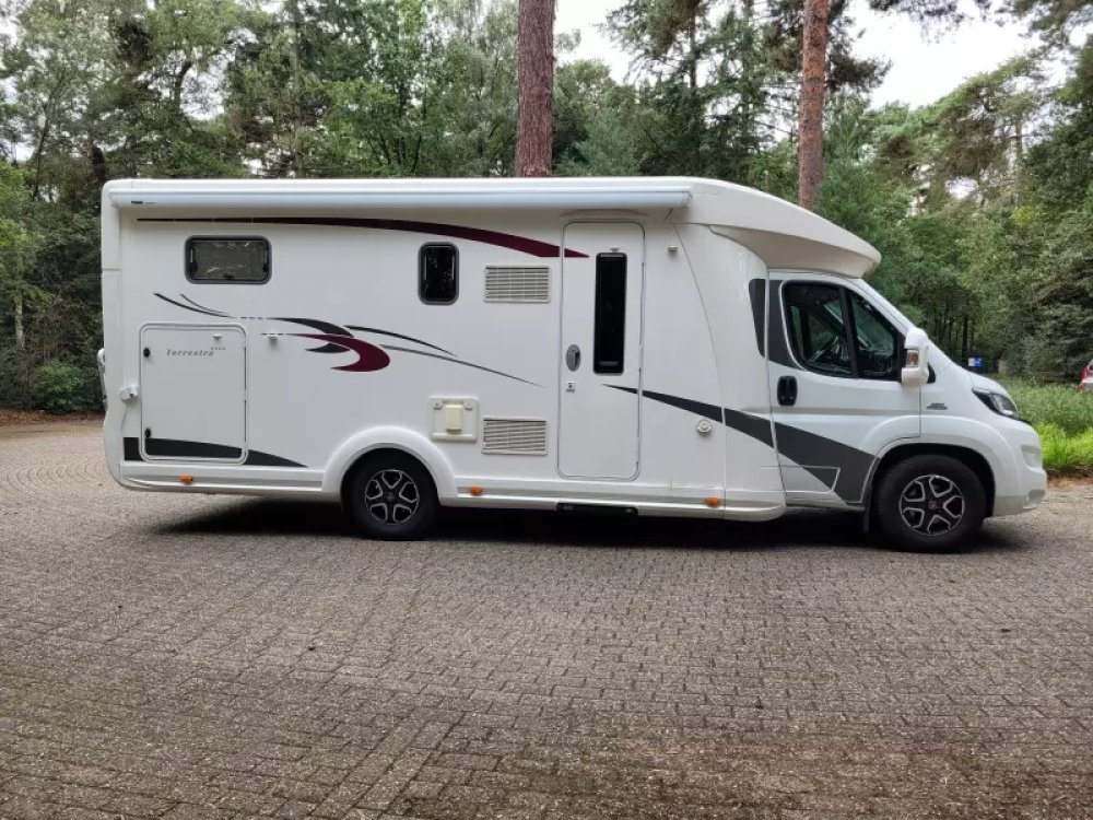 Foto van EURA MOBIL TERRESTRA