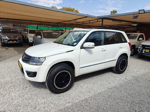 Suzuki Grand Vitara 2.4  2013 - voorkant