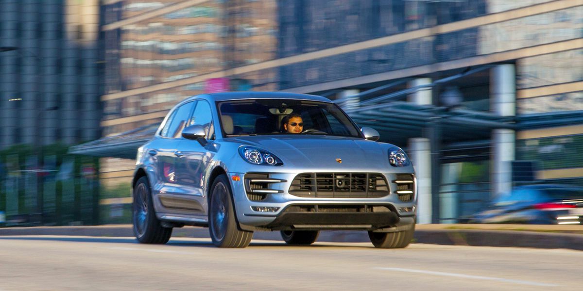 Foto van PORSCHE MACAN TURBO