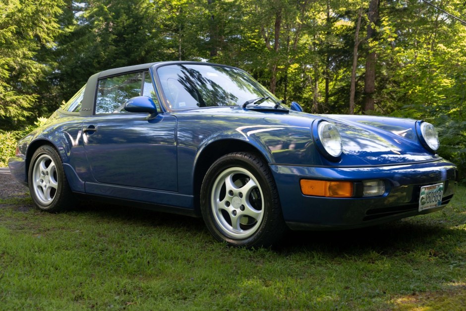 Foto van PORSCHE 911 CARRERA 4