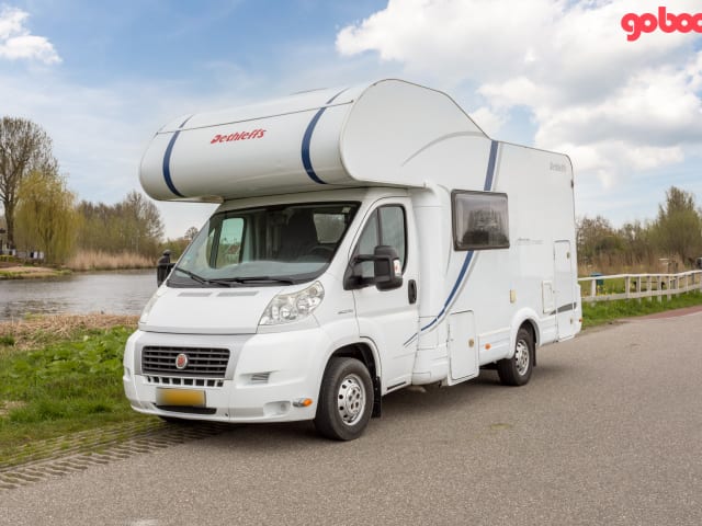 Foto van DETHLEFFS A 5881