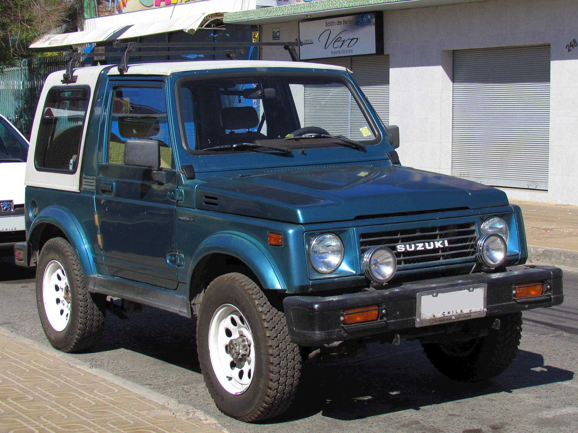 Foto van SUZUKI SAMURAI