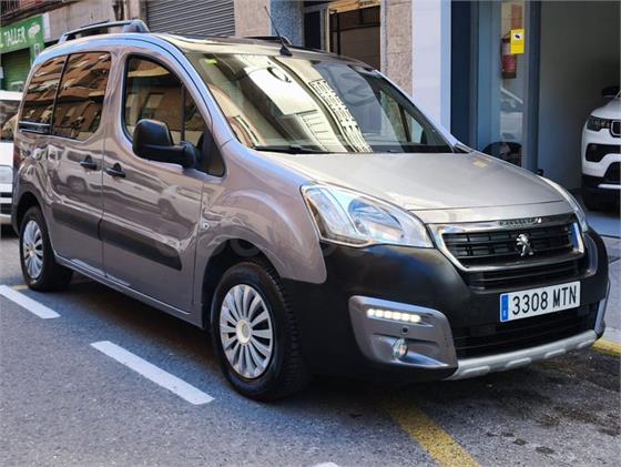 Peugeot Partner 190c 2.0hdi  2003 - voorkant