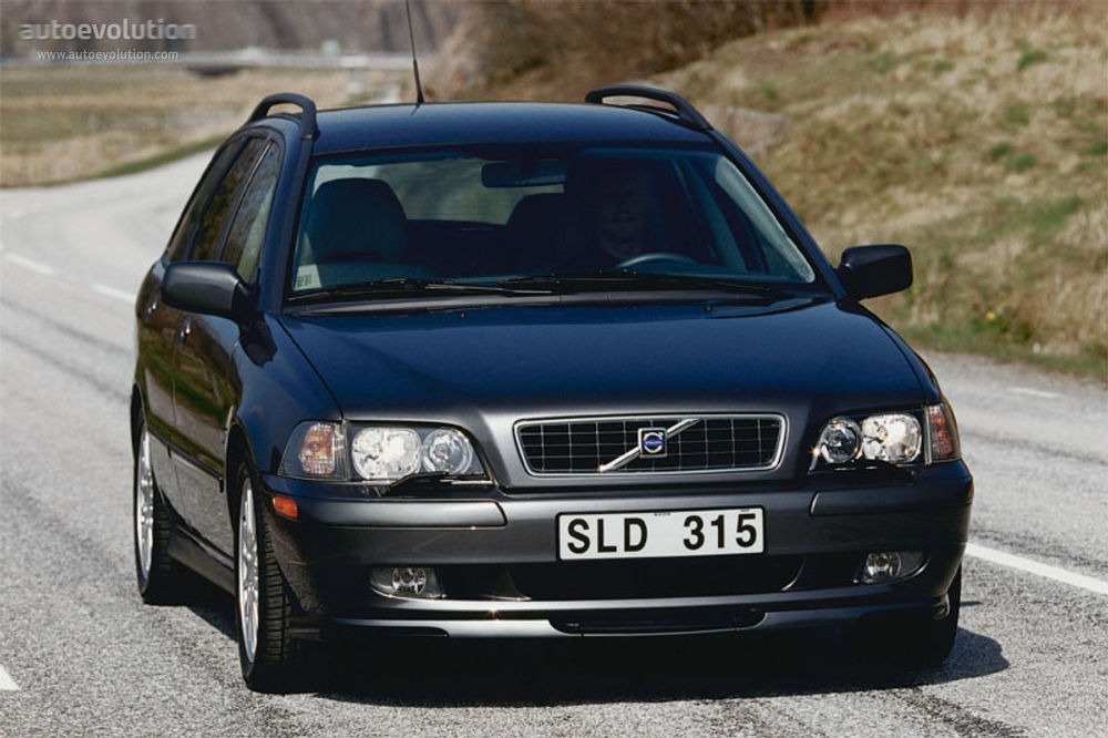 Volvo V40  2003 - voorkant