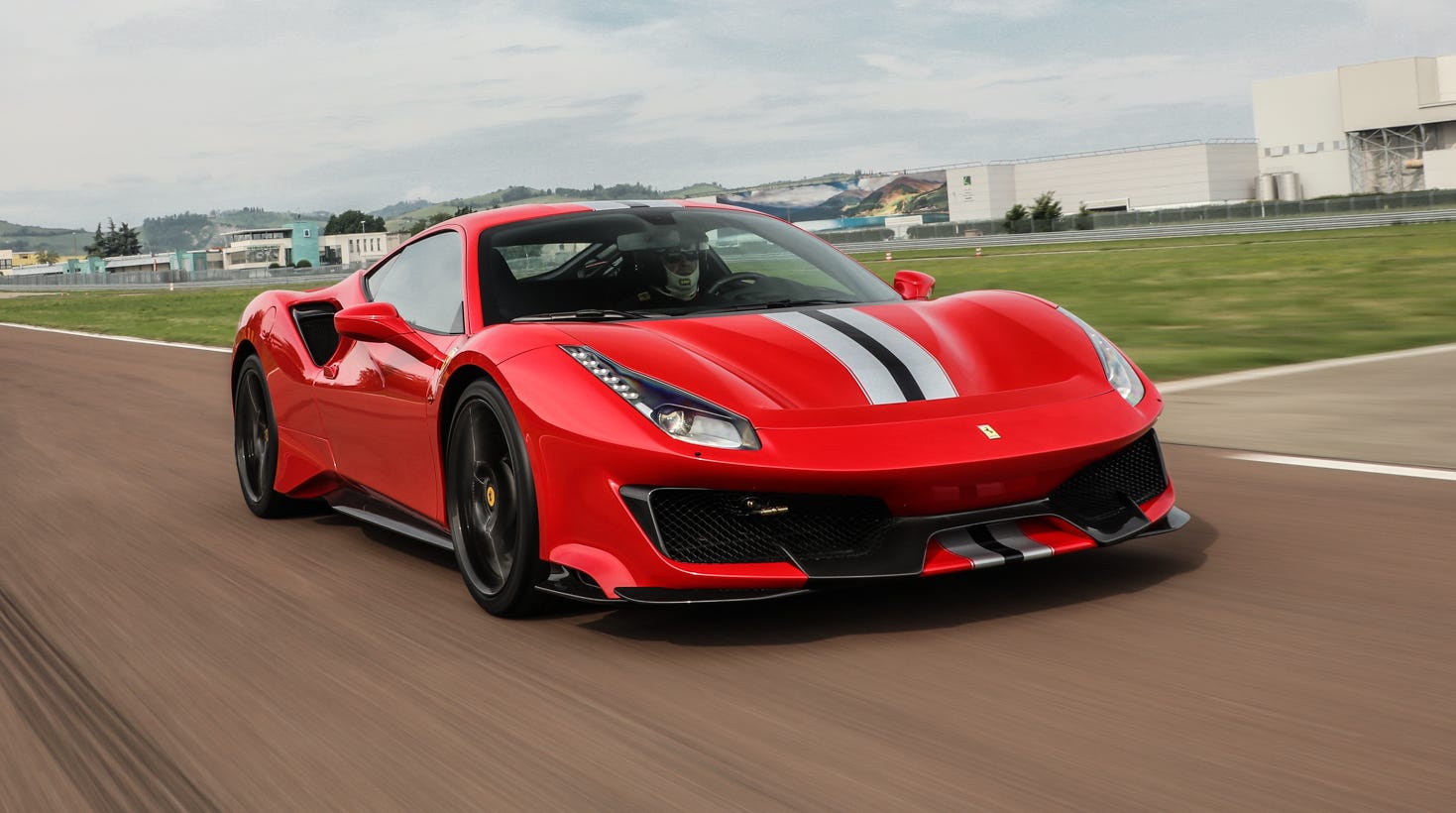 Foto van FERRARI 488 PISTA SPIDER