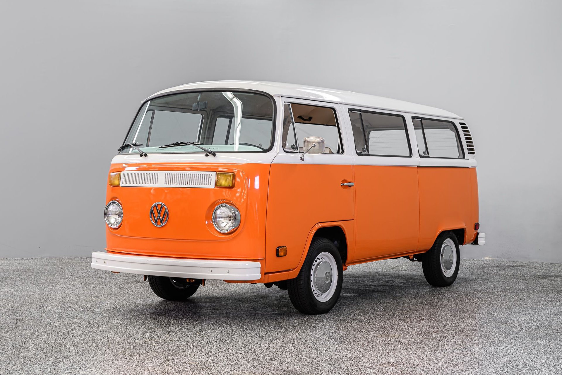Foto van VOLKSWAGEN KOMBI