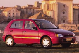 Foto van TOYOTA STARLET