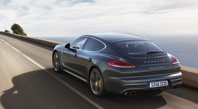 Foto van PORSCHE PANAMERA 4